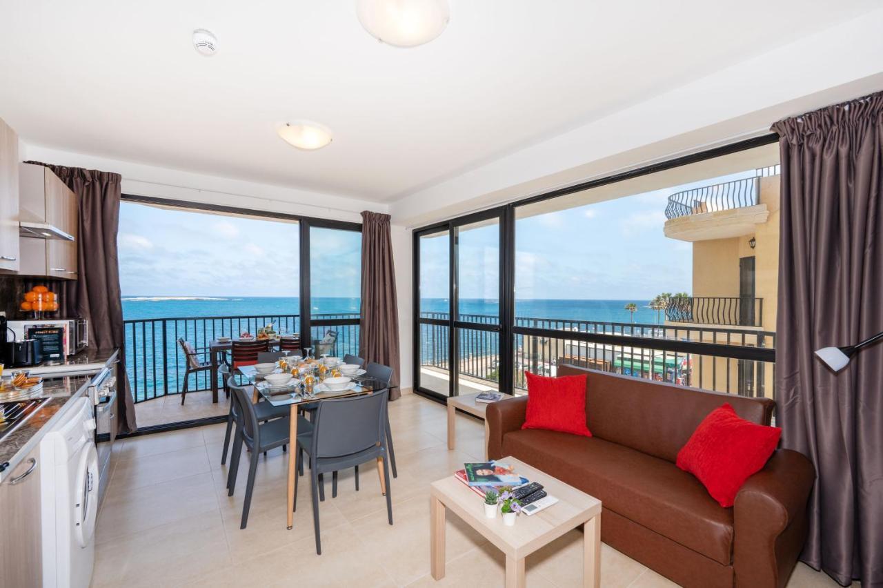 Islet Promenade Seafront Apartment With Large Corner Terrace By Getawaysmalta Сент-Полс-Бей Екстер'єр фото