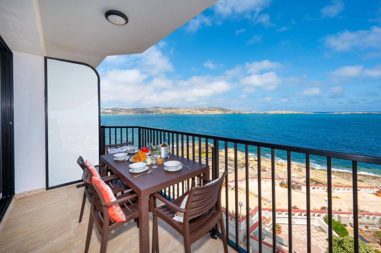 Islet Promenade Seafront Apartment With Large Corner Terrace By Getawaysmalta Сент-Полс-Бей Екстер'єр фото