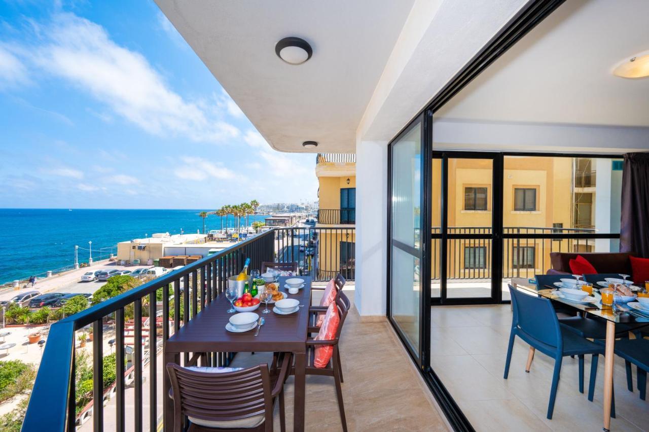 Islet Promenade Seafront Apartment With Large Corner Terrace By Getawaysmalta Сент-Полс-Бей Екстер'єр фото