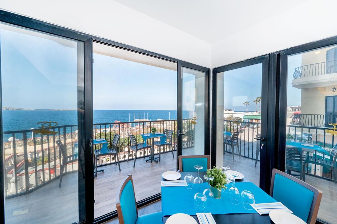 Islet Promenade Seafront Apartment With Large Corner Terrace By Getawaysmalta Сент-Полс-Бей Екстер'єр фото